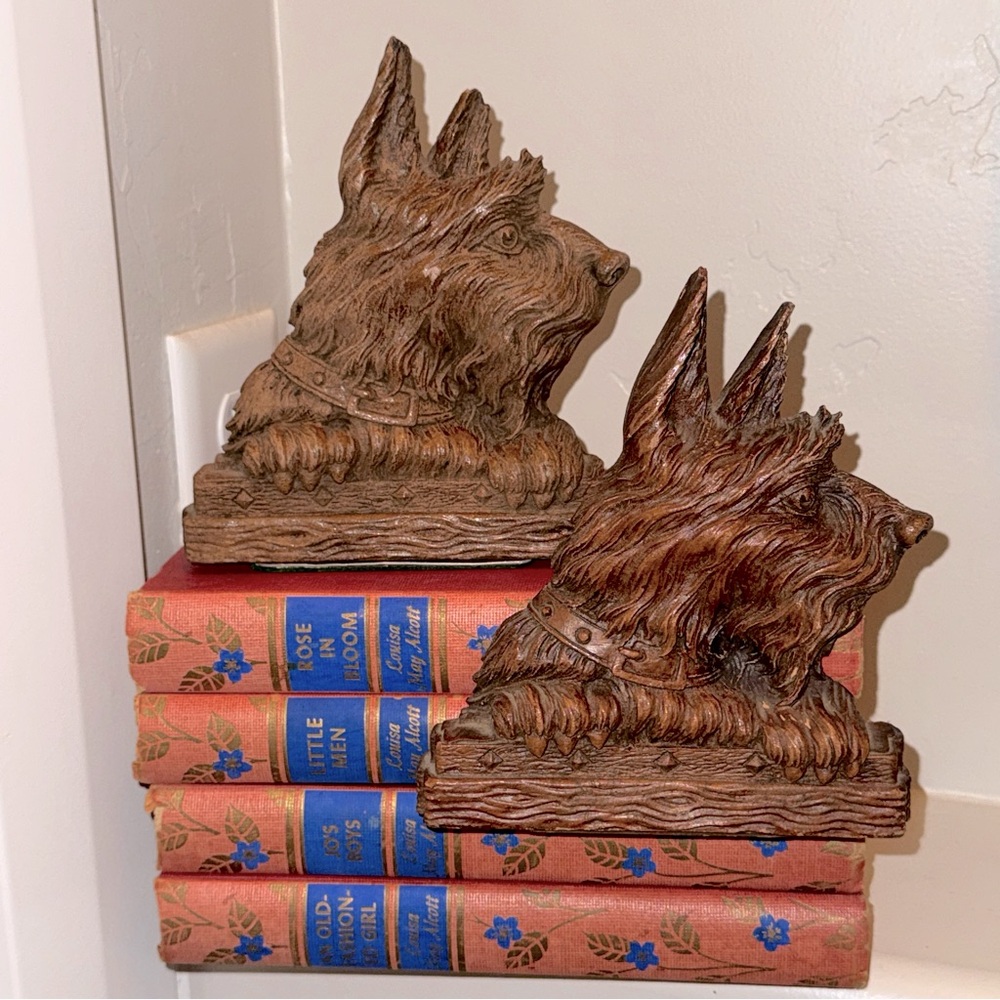 Vintage Scottish Terrier Dog Syroco Wood  Bookends Dark Academia Cottagecore